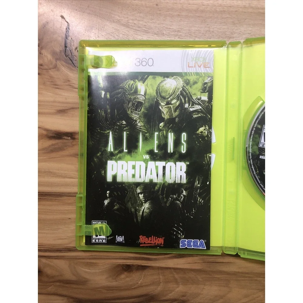 Alien vs. Predator (Microsoft Xbox 360, 2010) CIB W Manual